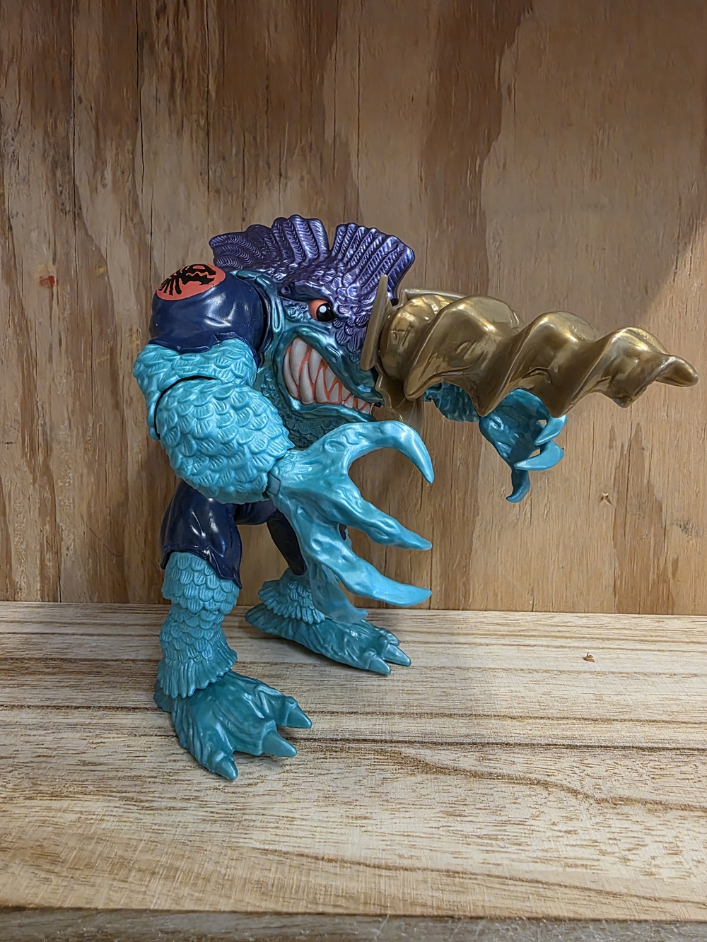 Street Sharks, Slash.